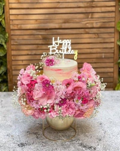 سبد گل با کیک تبریک تولد برای خاله
