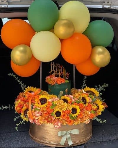 کیک و باکس گل برای روز دختر — تصویر ۲