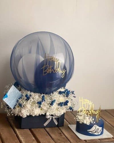 جدیدترین کیک تولد با گل زنانه و باکس گل برای همسر