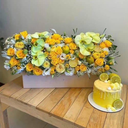 کادو تولد با گل تولد و کیک برای دوست پسر