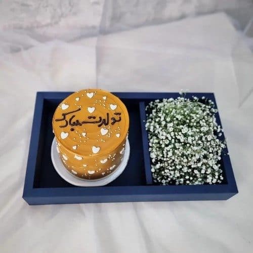 کادو تولد با گل تولد و کیک برای نوزاد دختر