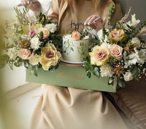 باکس گل با کیک تولد خاص برای خواهر — تصویر ۲