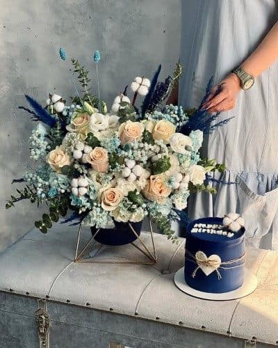 کادو تولد با گل تولد و کیک برای دختر 4 ساله