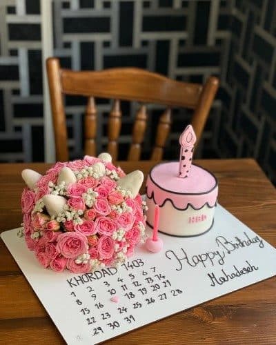 کادو تولد با گل تولد و کیک عاشقانه — تصویر ۲