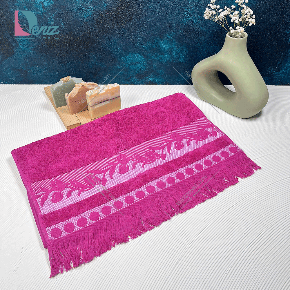 حوله دستی بزرگ توسان رنگ سرخابی — تصویر ۳