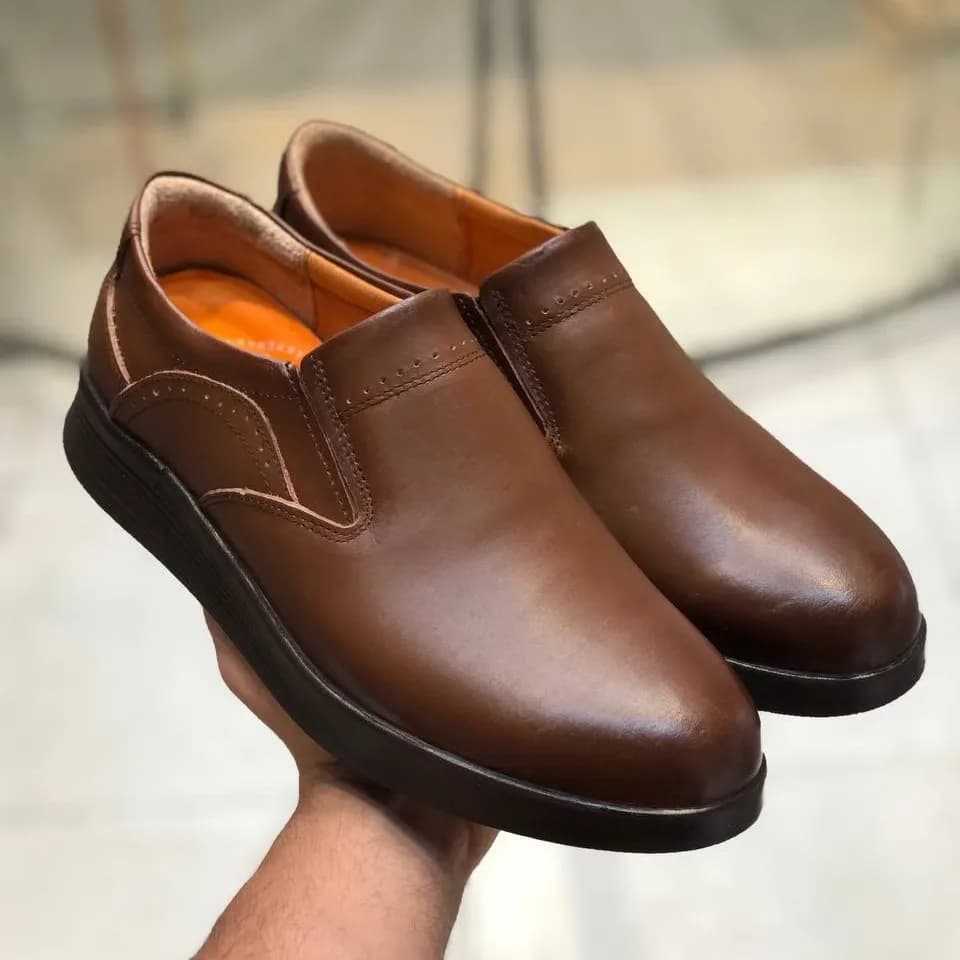کفش چرم مردانه مدل فانتوم عسلی رویه چرم طبیعی زیره PU طبی — تصویر ۴