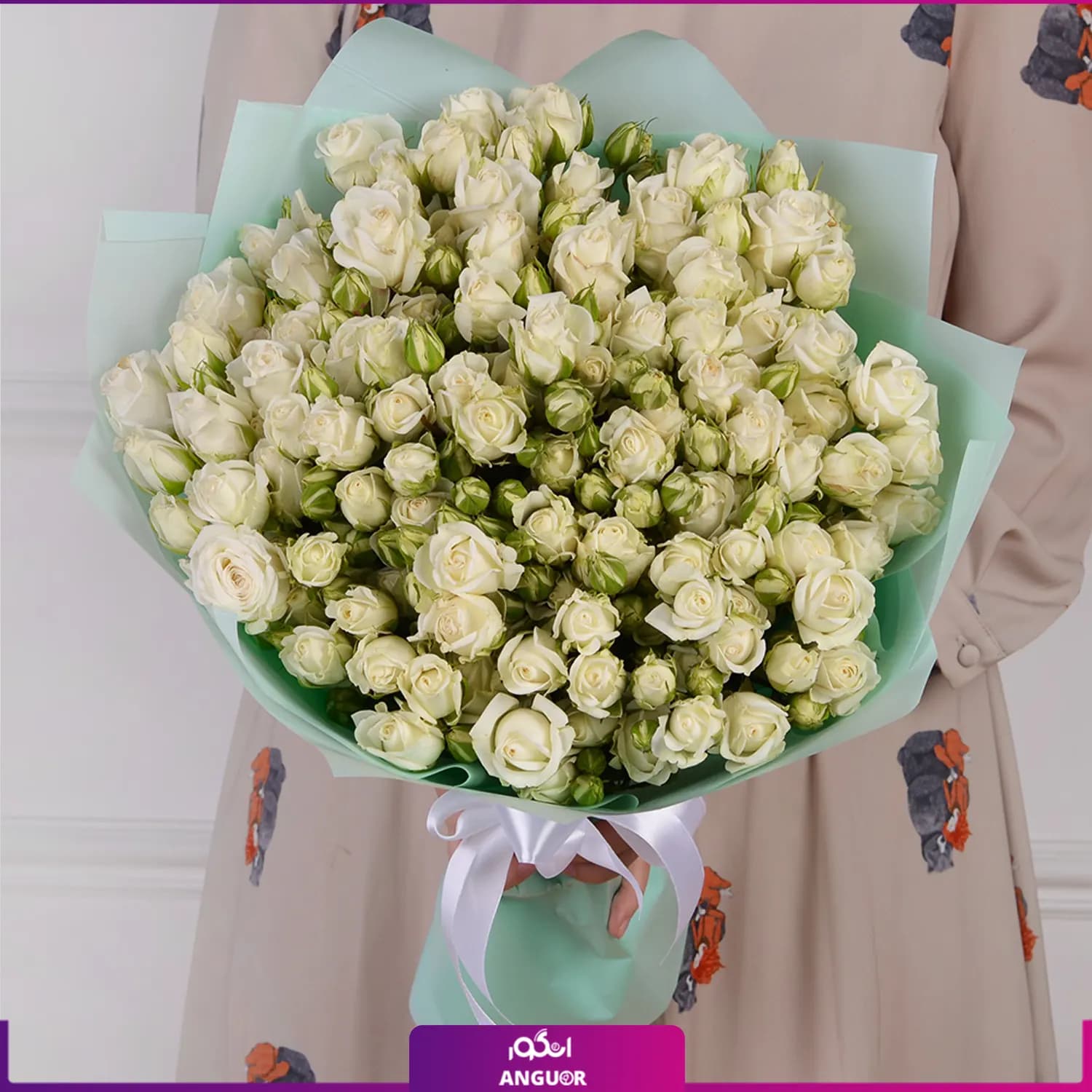 دسته گل رز مینیاتوری سفید 50 شاخه — تصویر ۴