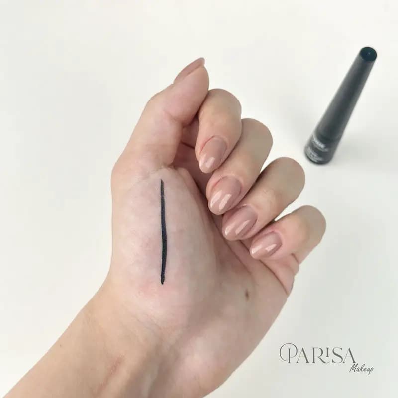 خط چشم مویی یورن مدل Super Black & Stay — تصویر ۹