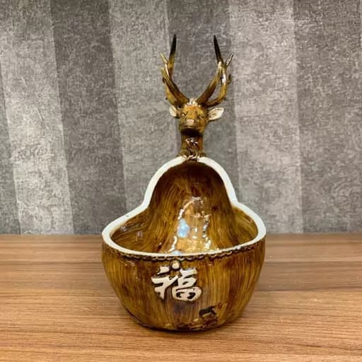 شکلات خوری گوزن کوچک — تصویر ۴