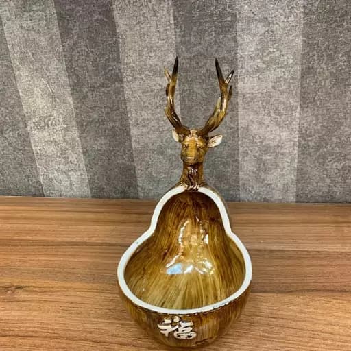 شکلات خوری گوزن کوچک — تصویر ۳
