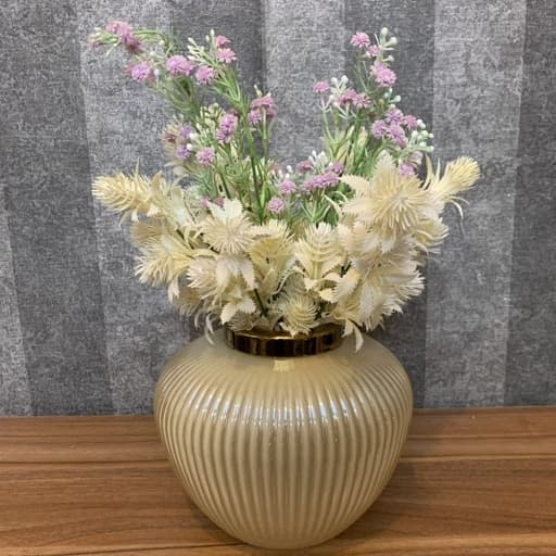 گلدان شیشه ای رومیزی کرم مدل ژاکلین — تصویر ۳