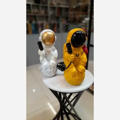 چراغ خواب رومیزی فضانورد