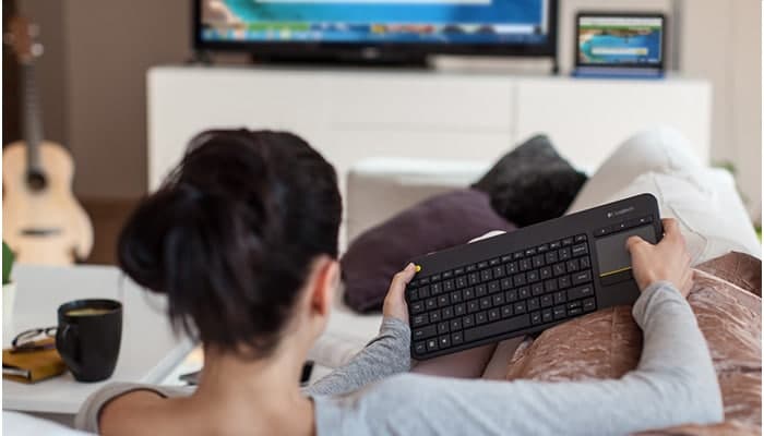 کیبورد لاجیتک مدل Logitech K400 — تصویر ۶