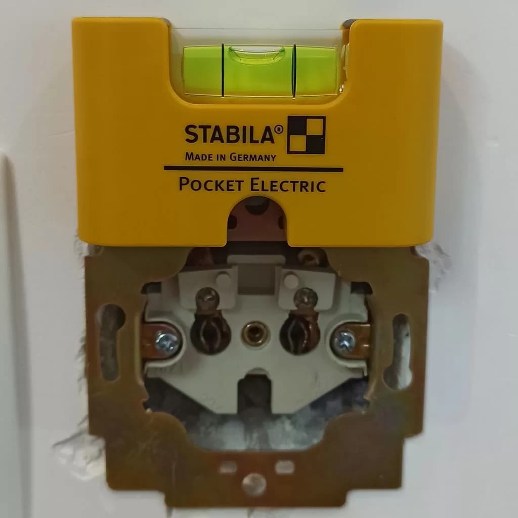 تراز جیبی استبیلا مدل Pocket Electric — تصویر ۷
