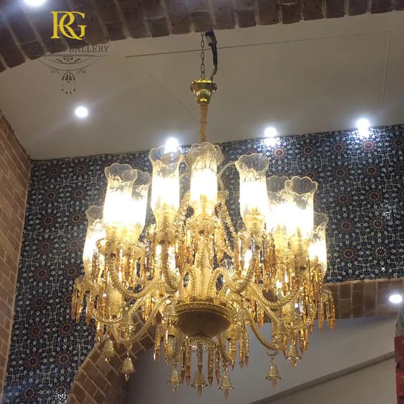 لوستر باکارات طلایی پر آویز و حباب دار بلوری(12 شاخه) — تصویر ۴