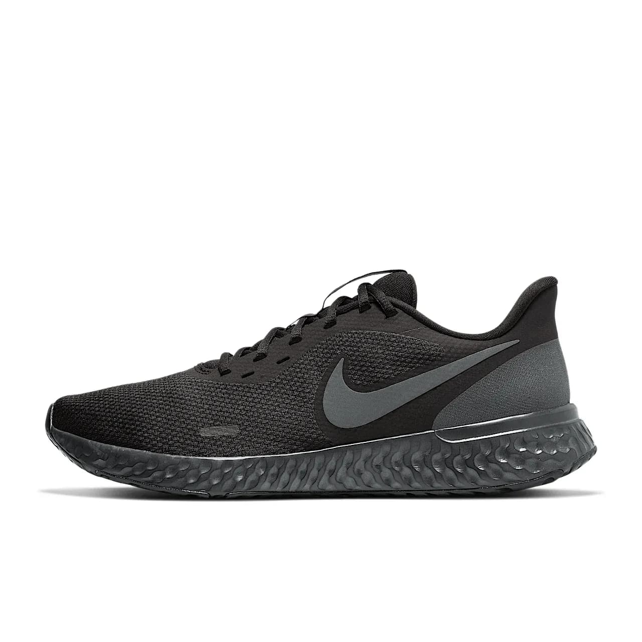 Nike Revolution 5