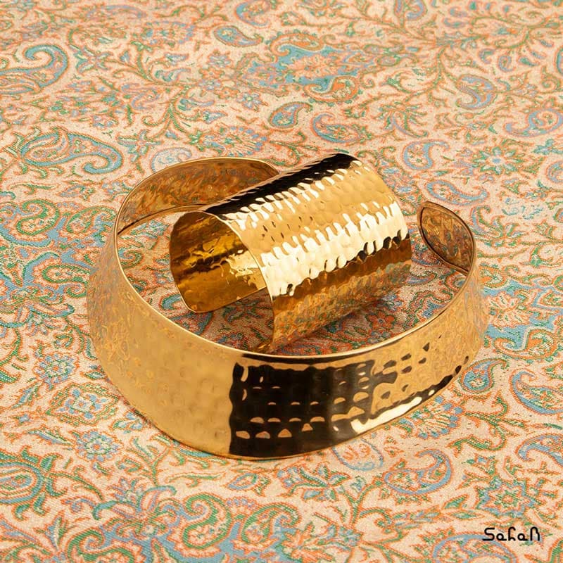 نیم ست طوق و دستبند برنجی چکشی
