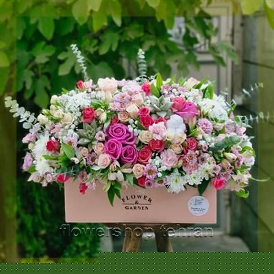 با گلهای گل فروشی بدون حرف اضافه، توجه و محبتت را نشان بده