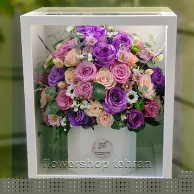 سبد گل شیک با گل‌های تازه و دیزاین حرفه‌ای