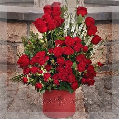 چیدمان هنری عکس دسته گل برای تشکر برای دکور میز یا لابی