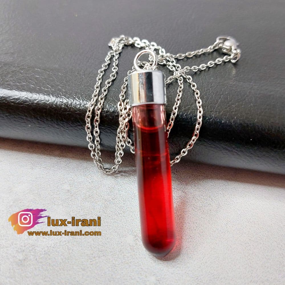گردنبند شیشه خون — تصویر ۲