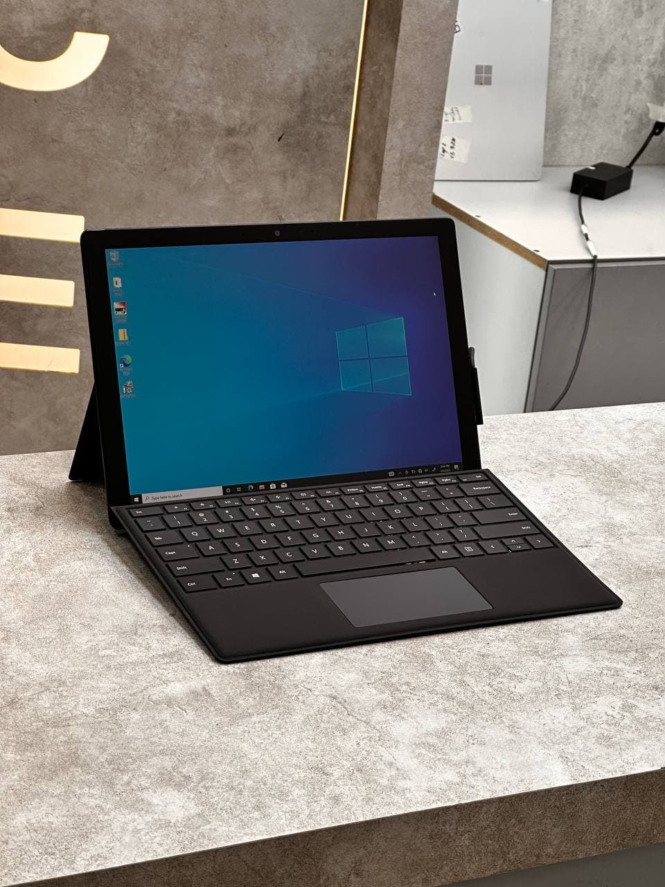 لپ تاپ Surface Pro 7+ i7(1135G7) 16GB-256SSD-Intel iris xe — تصویر ۱۱