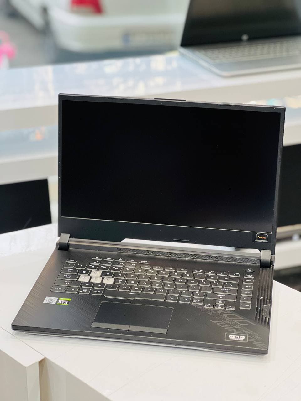 لپ تاپ Asus ROG Strix GL512 i7(10875H) 16GB-512SSD-RTX2060 6GB