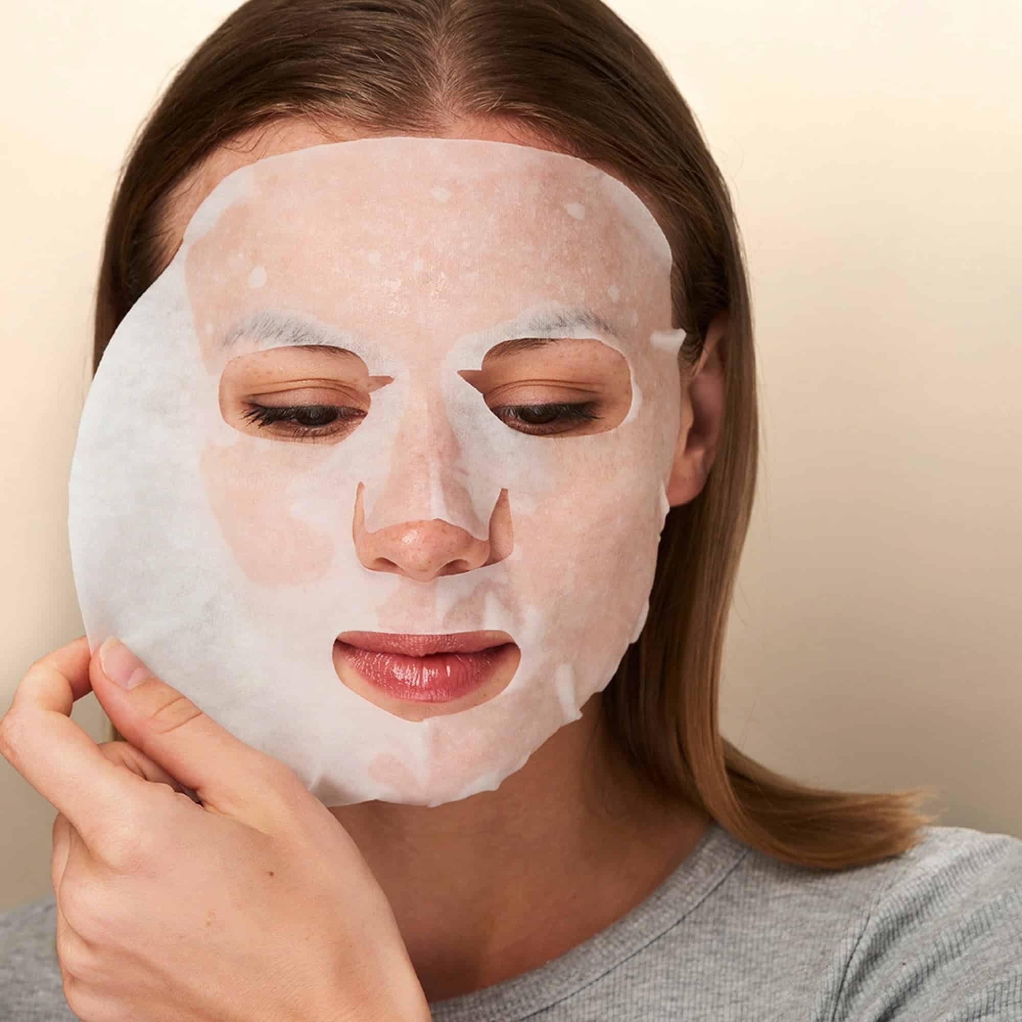 ماسک ورقه‌ ای ویتامین سی دکتر راشل اورجینال 25گرم DR.RASHEL Vitamin C Silk Mask — تصویر ۳