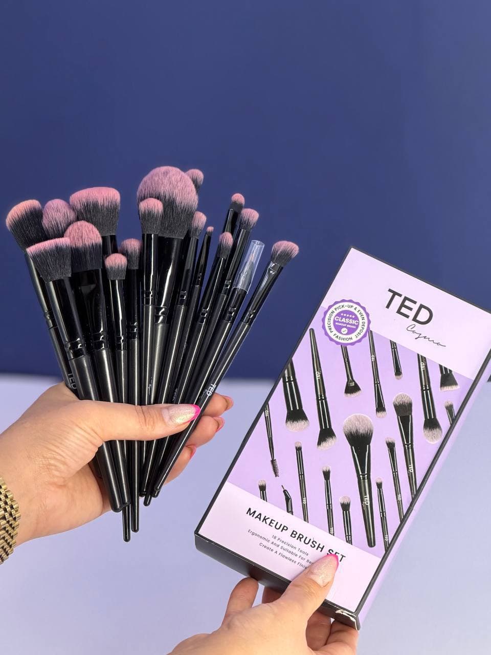 ست براش آرایشی ۱۸ عددی تدد TED + کیف کد 5210 — تصویر ۱۱