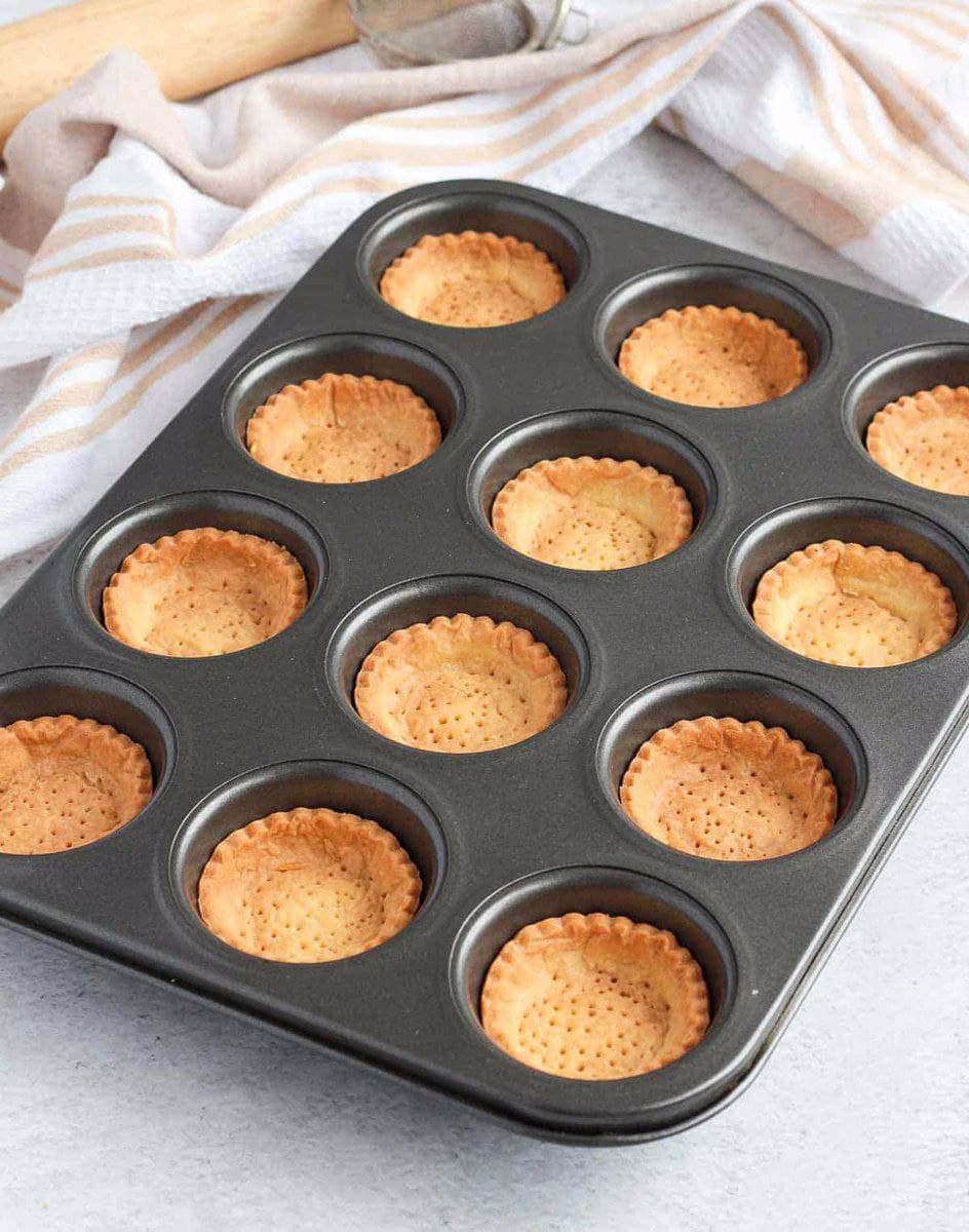 قالب تفلون مافین و کاپ کیک 12 عددی نچسب — تصویر ۳