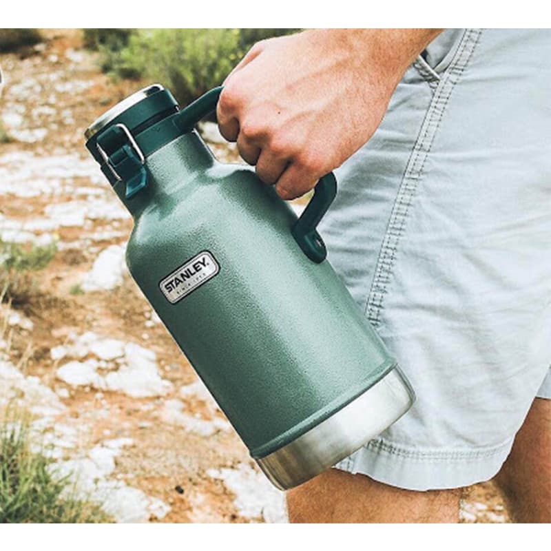 فلاسک استنلی CLASSIC EASY-POUR GROWLER 1.9L — تصویر ۷