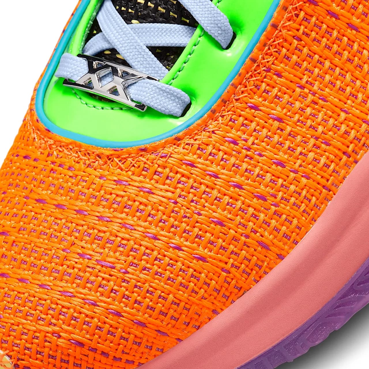 Nike LeBron XX — تصویر ۷