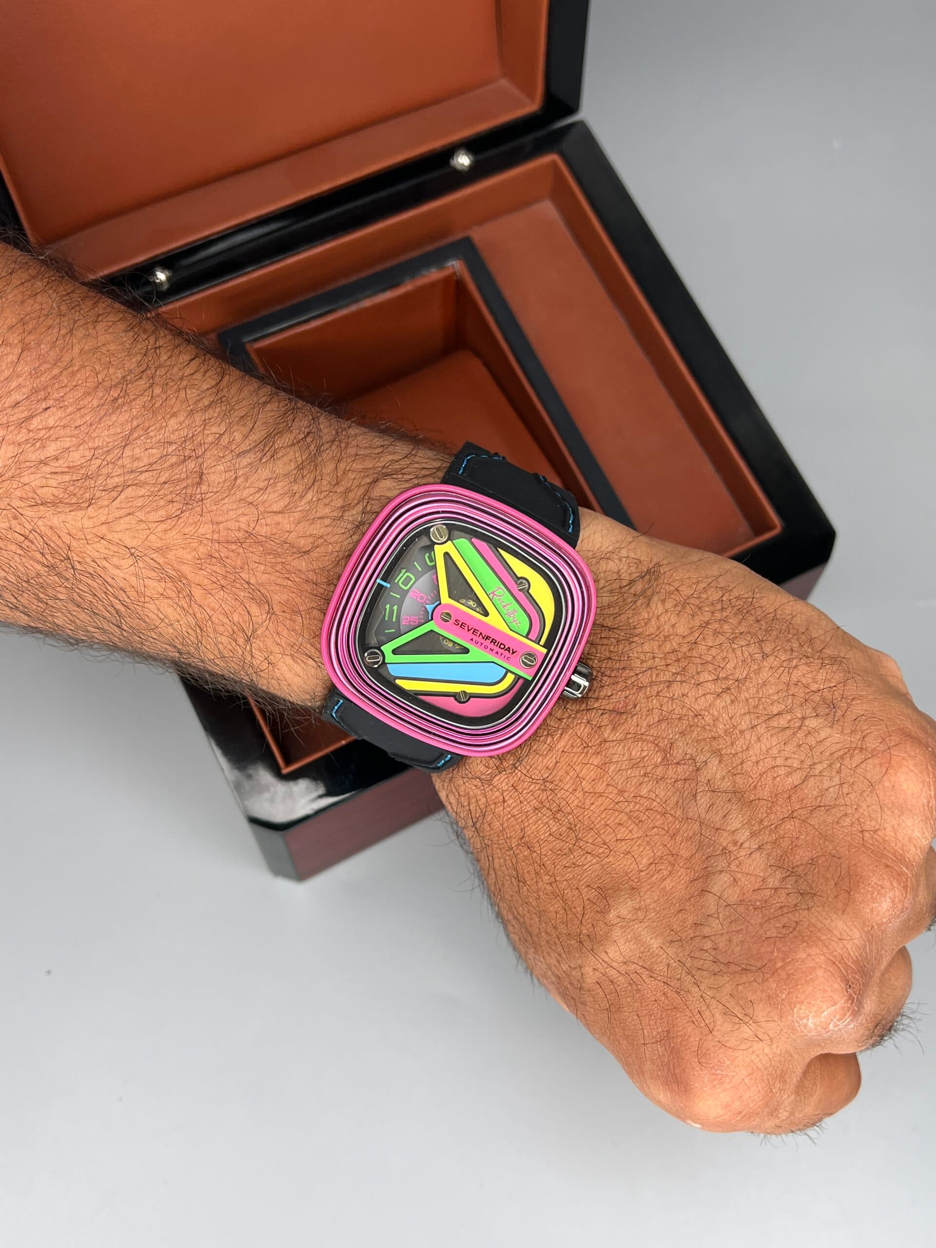 ساعت مچی مردانه سون فرایدی Sevenfriday 1992 — تصویر ۸