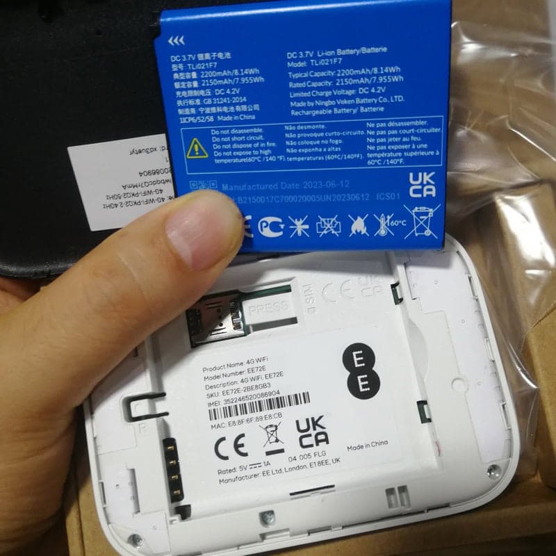 مودم همراه 4G WIFI EE72E Mobile MiFi Hotspot — تصویر ۲