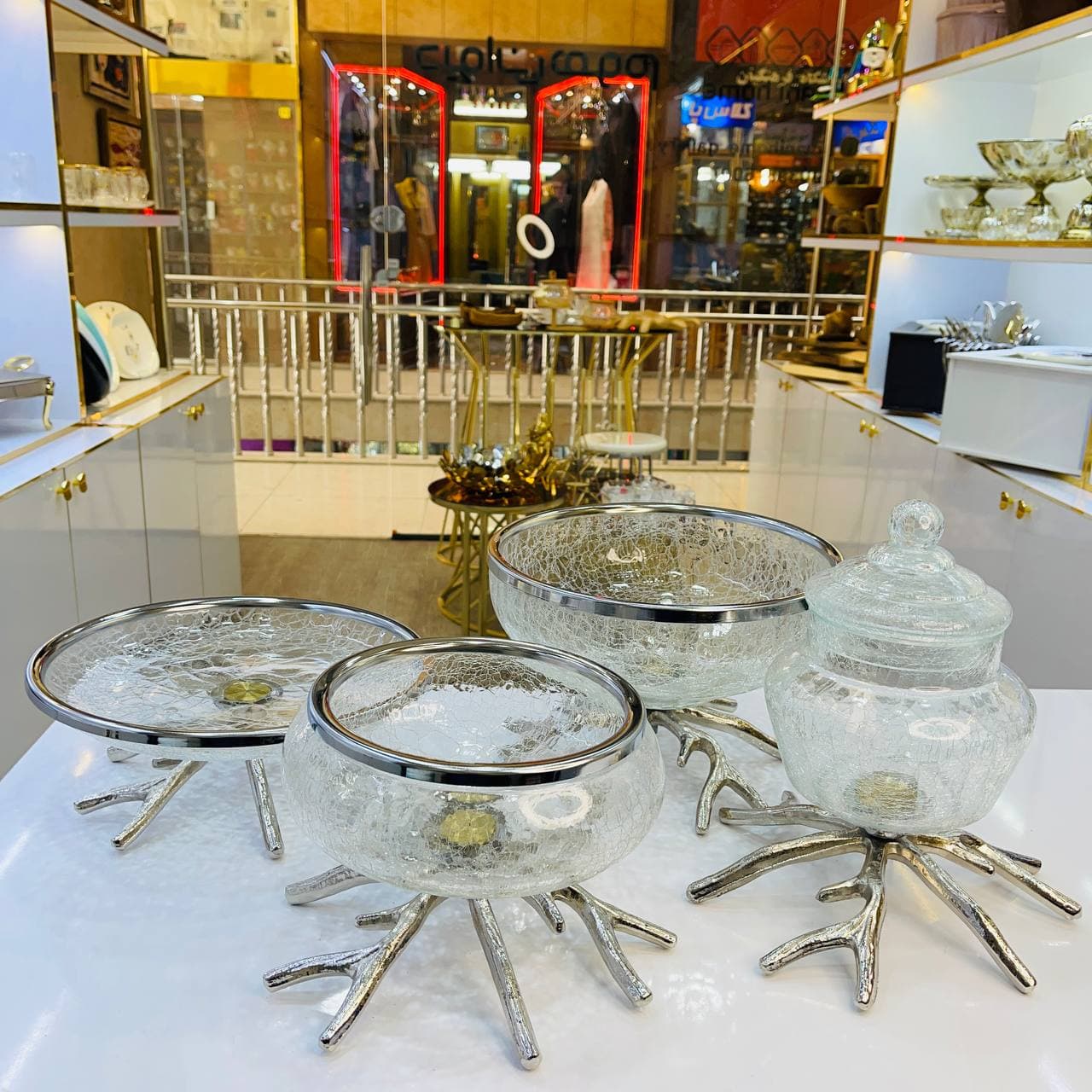 سرویس پذیرایی نقره ای براق شیشه ترک پایه آلومینیوم کد jn400