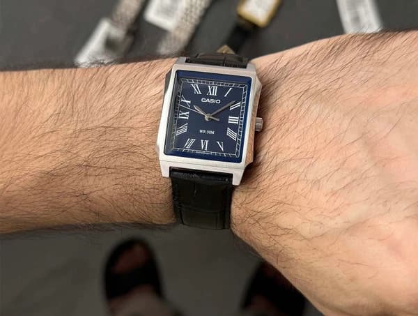 ساعت مچی مردانه کاسیو مدل MTP-B190L-2B — تصویر ۸
