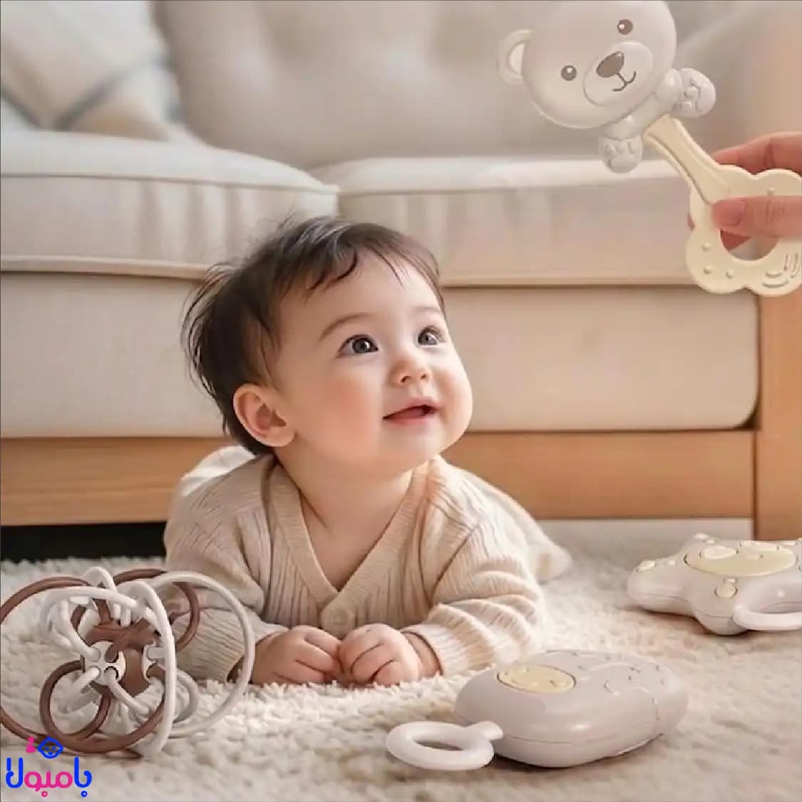 پک هدیه جغجغه و دندانگیر ۸ عددی نوزاد رنگ بژ — تصویر ۳