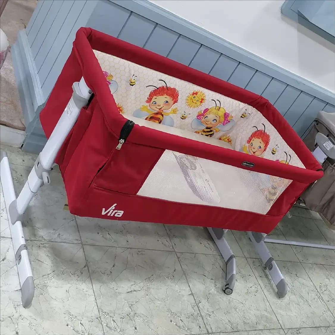 تخت و گهواره کودک و نوزاد ضد رفلاکس دلیجان مدل ویرا — تصویر ۴