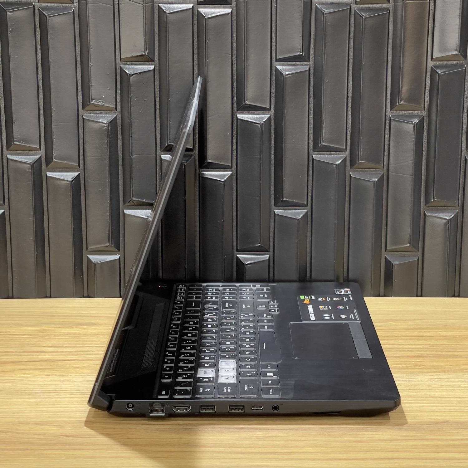 لپ تاپ ASUS TUF Gaming A15 — تصویر ۱۱
