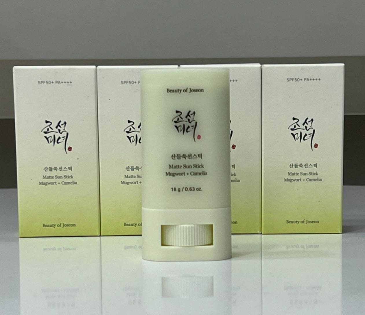ضدآفتاب استیکی پوست چرب بیوتی آف جوسان SPF50 — تصویر ۴