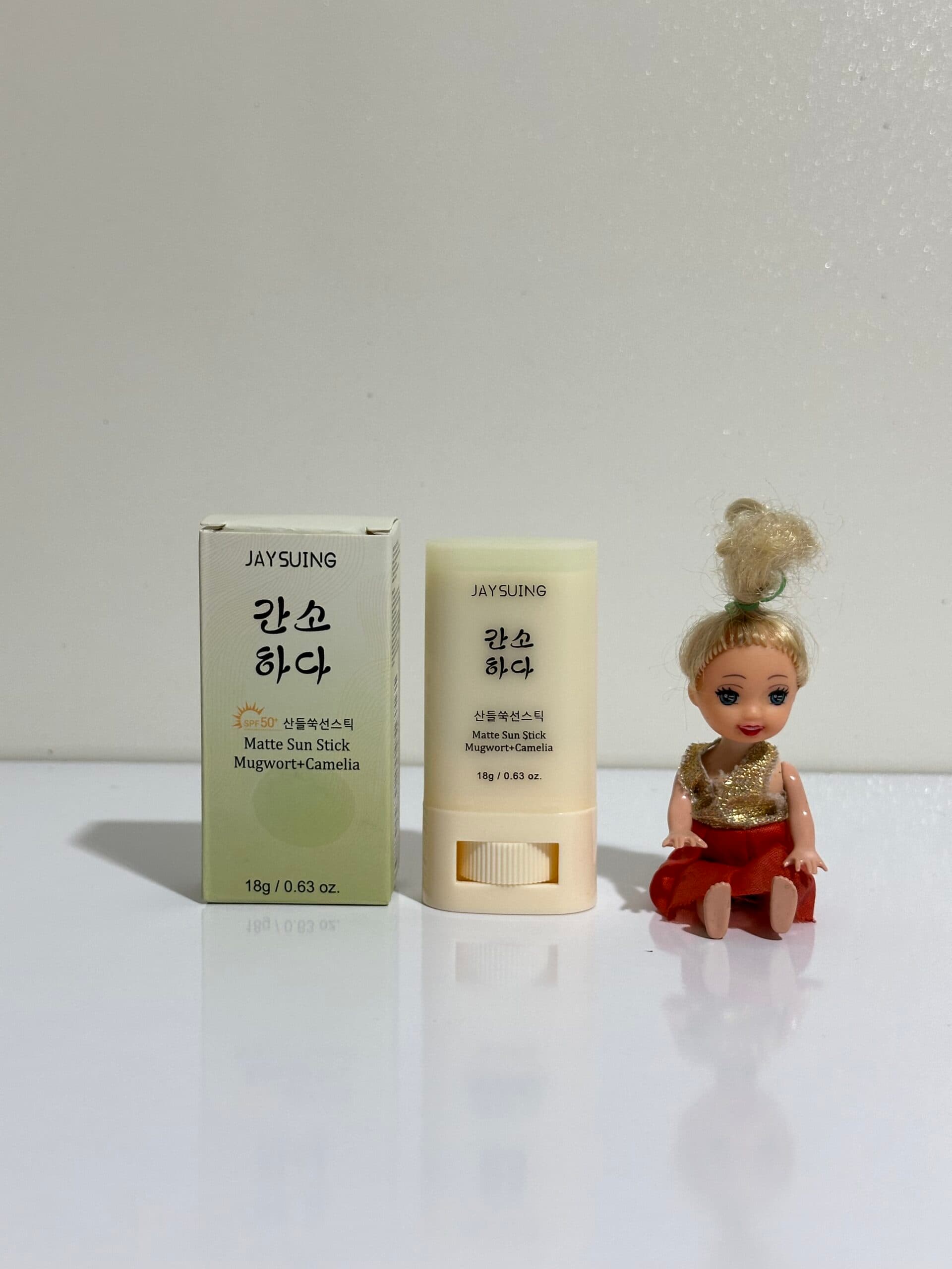 ضدآفتاب استیکی پوست چرب بیوتی آف جوسان SPF50 — تصویر ۵