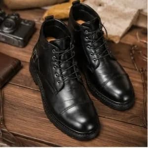 ست نیم بوت مردانه و کمربند چرم صنعتی مشکی اسپرت — تصویر ۵