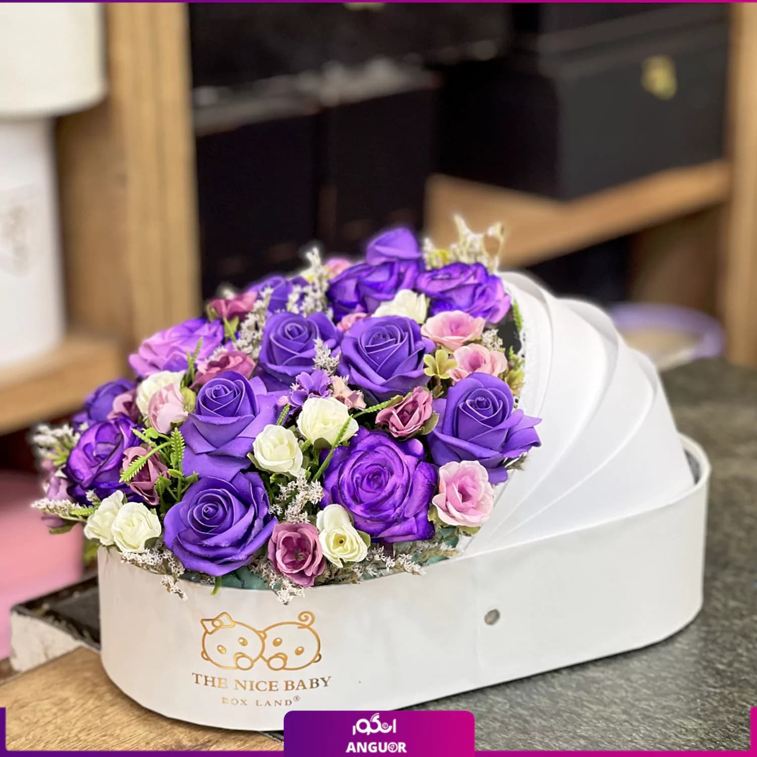 باکس گل مصنوعی مدل گهواره‌ای با تم بنفش — تصویر ۲