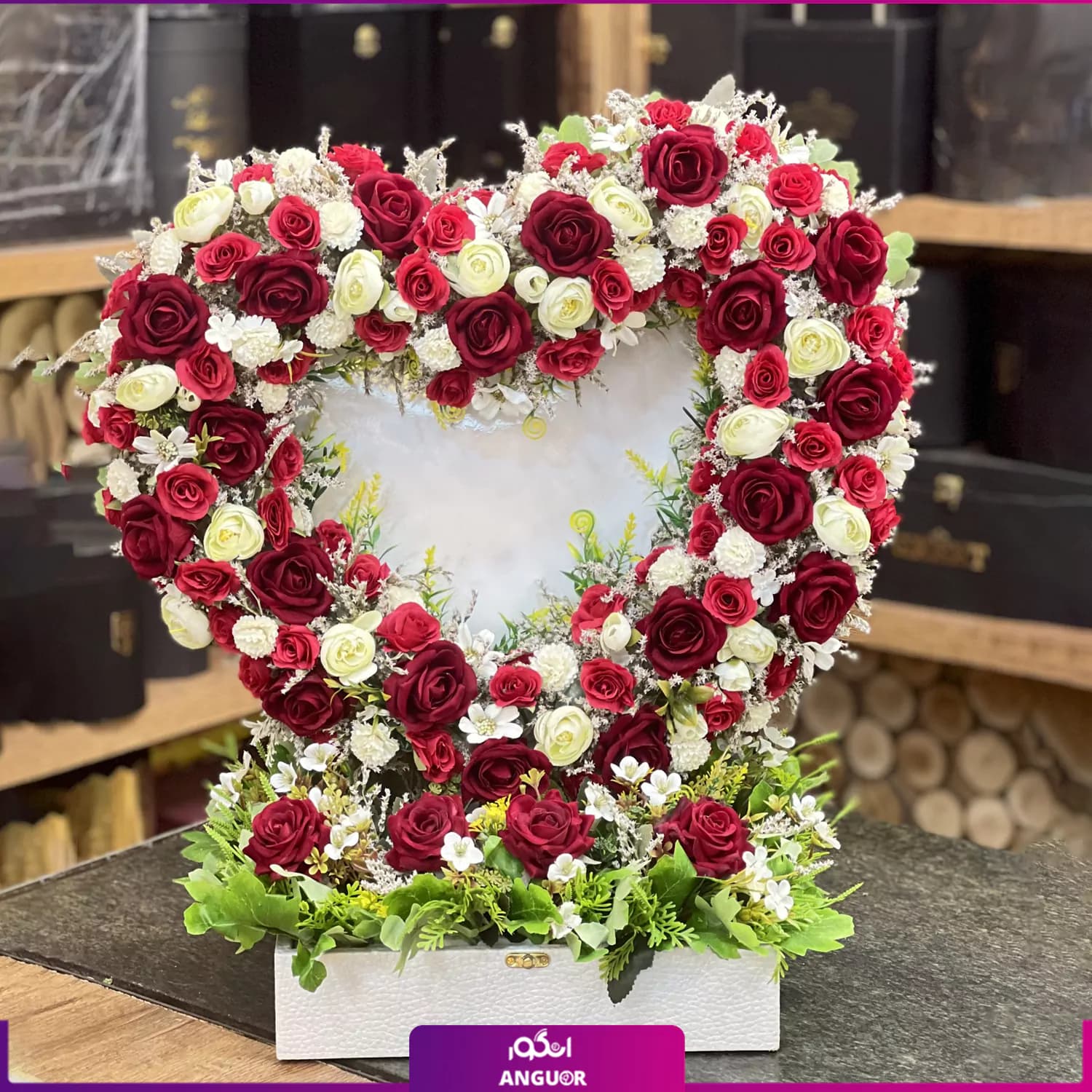 باکس گل مصنوعی قلبی