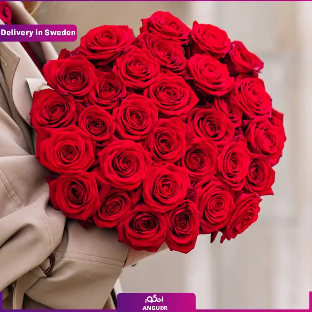 دسته گل 30 شاخه رز قرمز (ارسال گل به سوئد ) — تصویر ۲