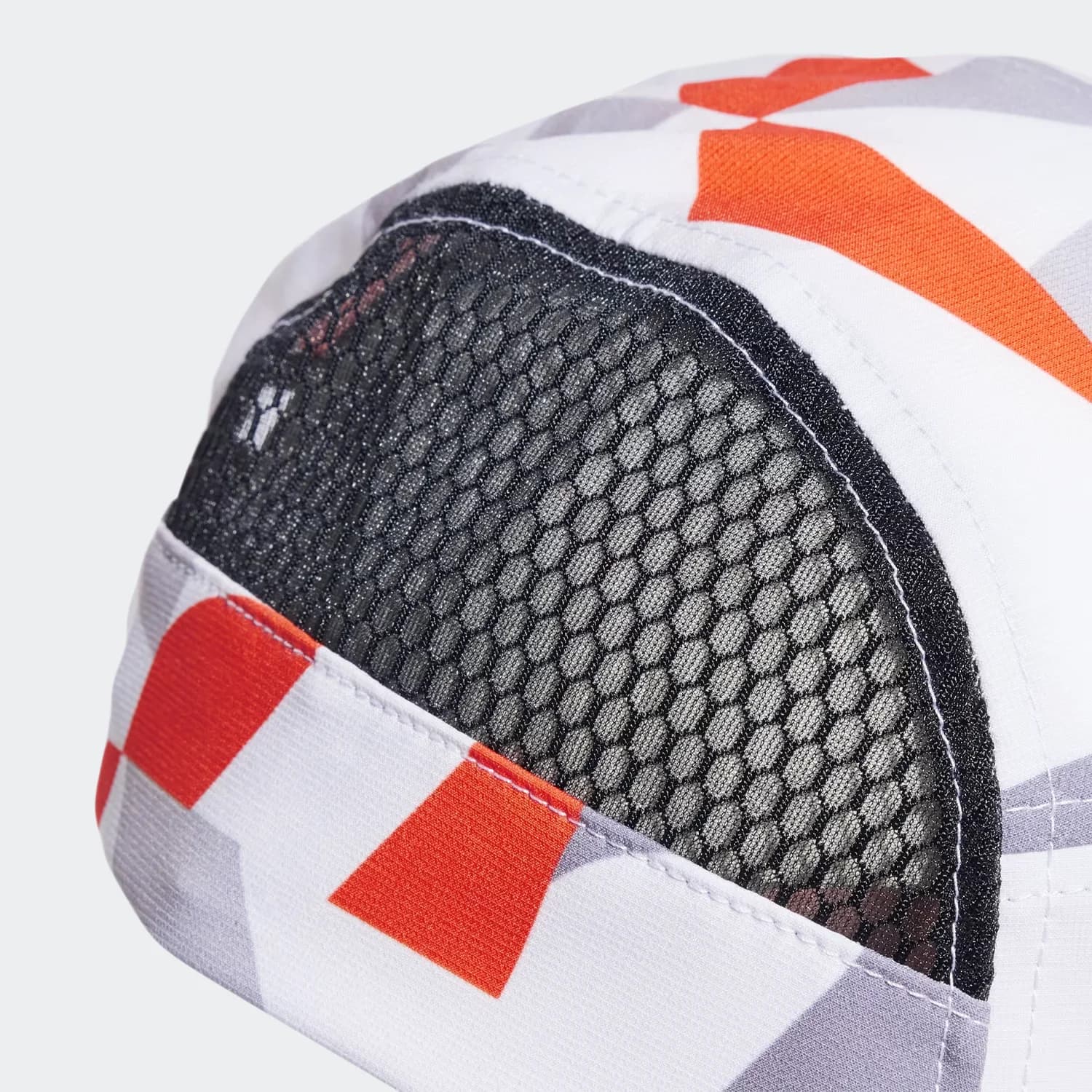 کلاه یونیسکس آدیداس مدل Terrex Climacool 5-Panel Graphic Cap — تصویر ۴