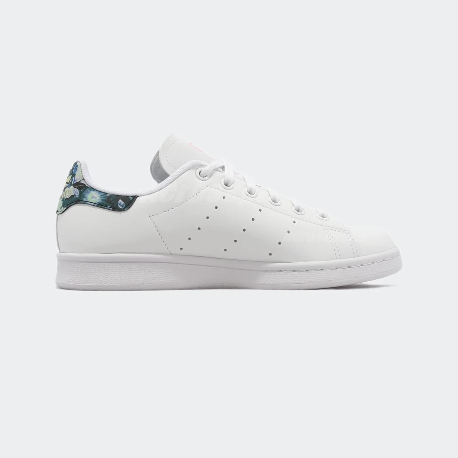 کفش کلاسیک زنانه آدیداس مدل STAN SMITH — تصویر ۲