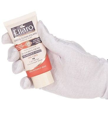 کرم ضد آفتاب کرم پودری الارو فاقد چربی رنگ روشن spf30 — تصویر ۳