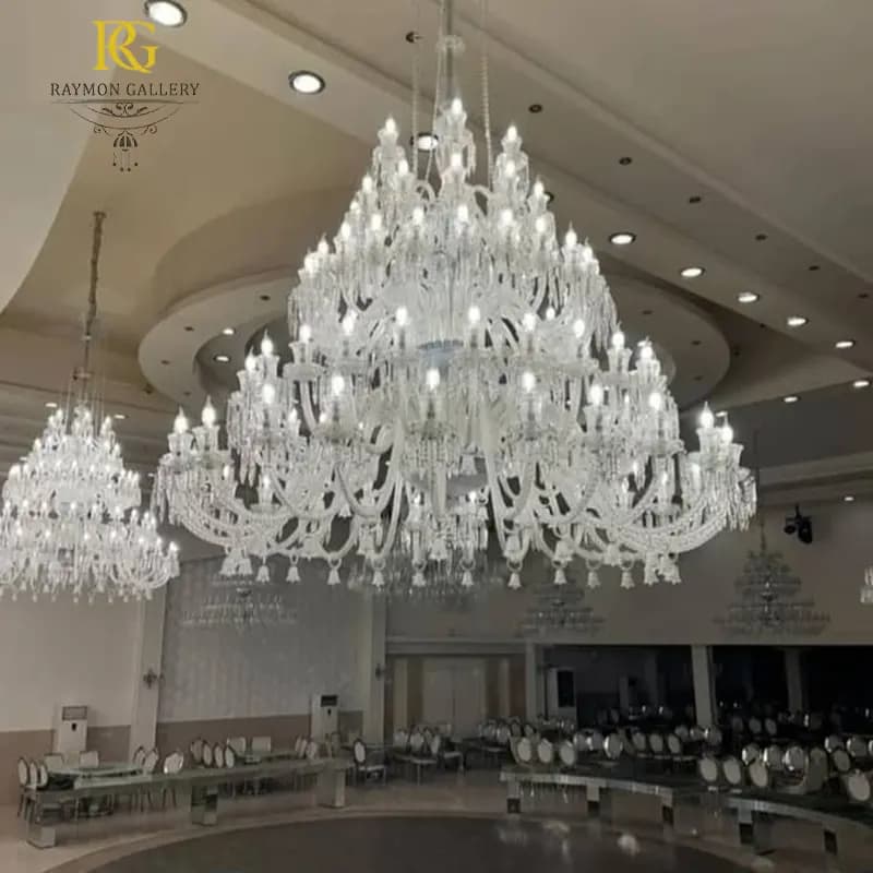 لوستر باکارات سفید یخی طبقاتی کریستالی (86 شاخه) — تصویر ۳