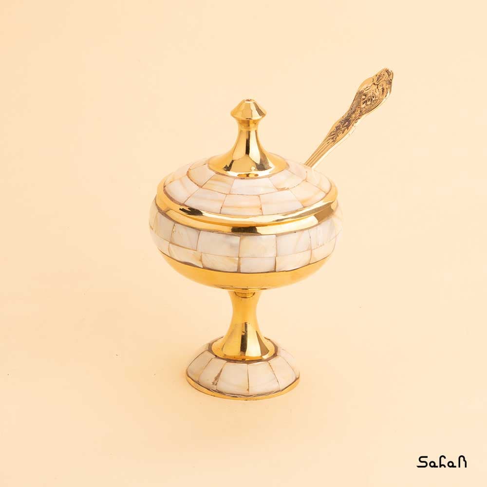 شکر ریز برنجی و صدفی پایه دار — تصویر ۳